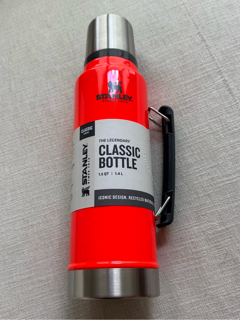 Stanley Classic Thermos Bottle Blaze Orange 1.5q New
